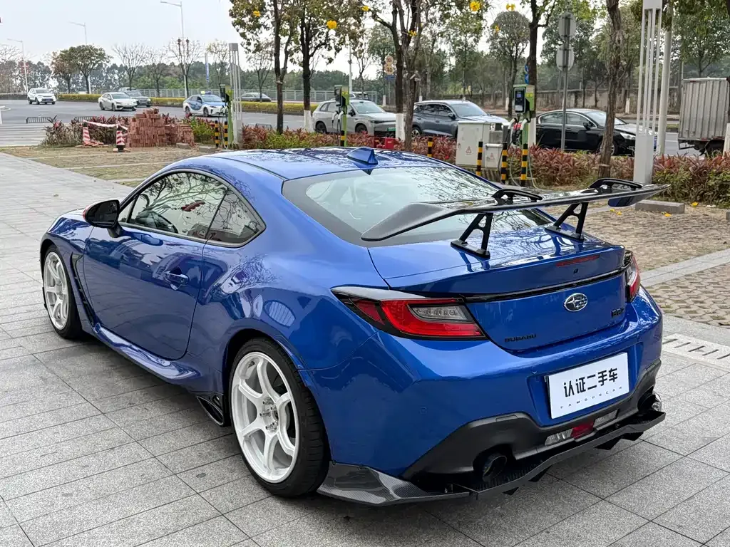 Subaru BRZ 2023 из CN, фото 5