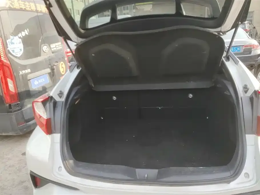 Toyota C-HR 2024 из CN, фото 6