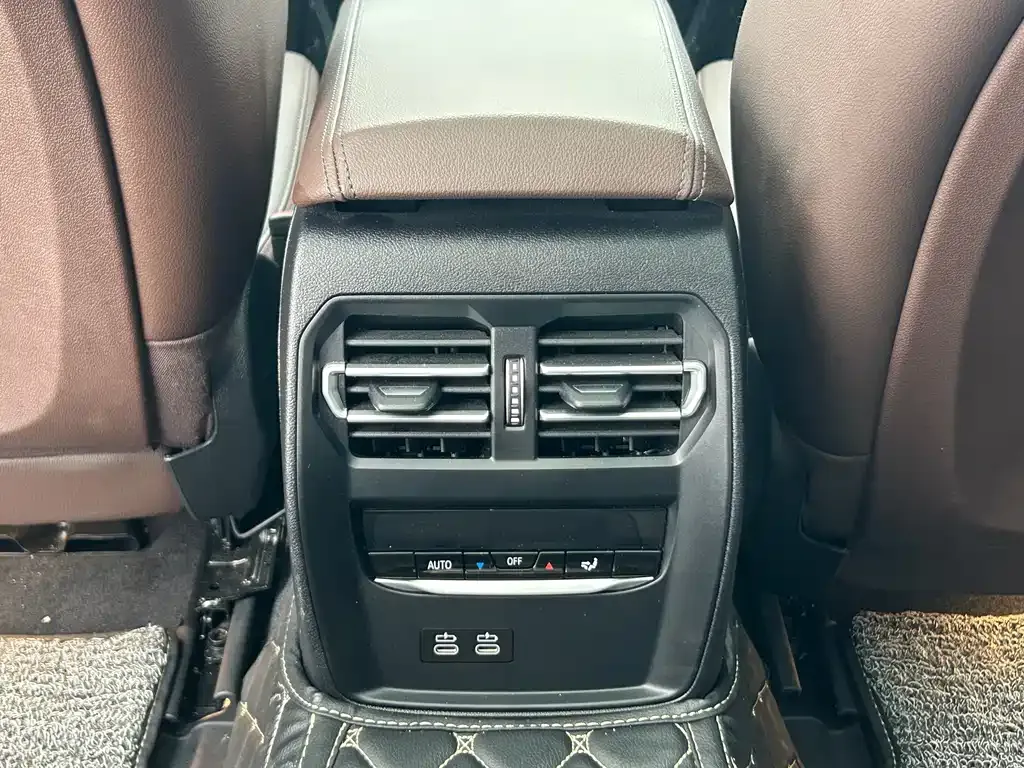 BMW i3 — фото 10