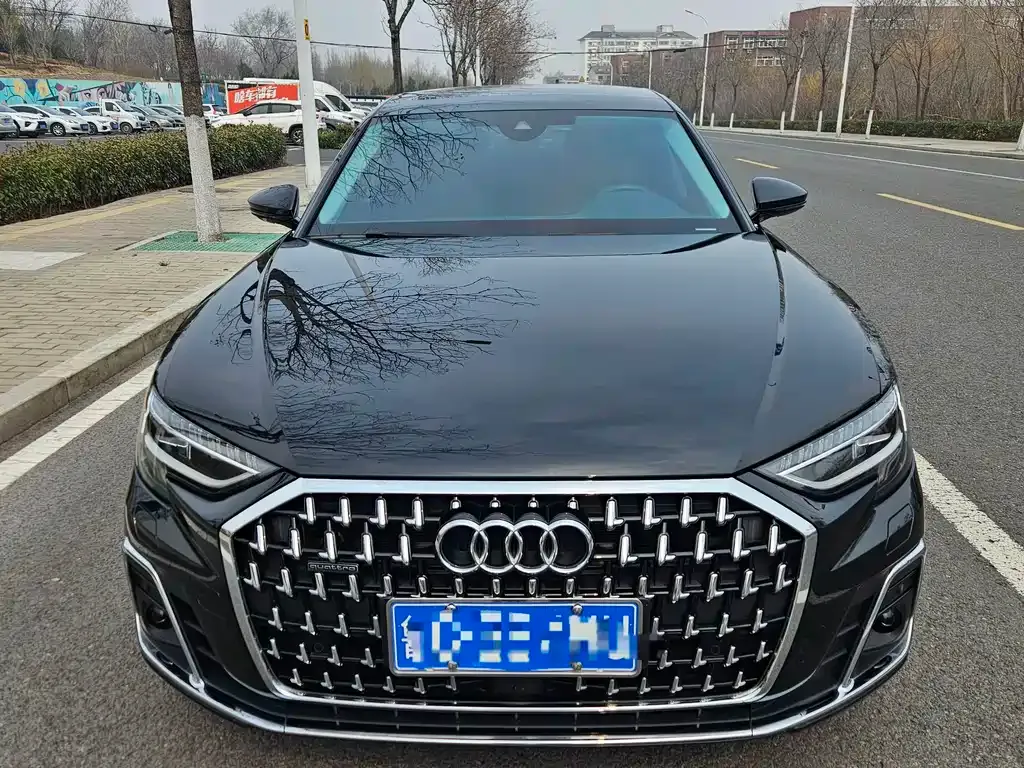 Audi A8 — фото 8