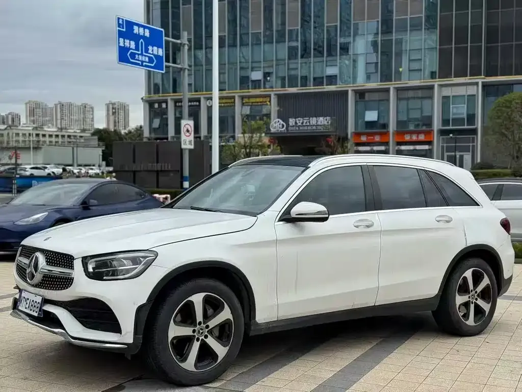 Mercedes-Benz GLC — фото 1