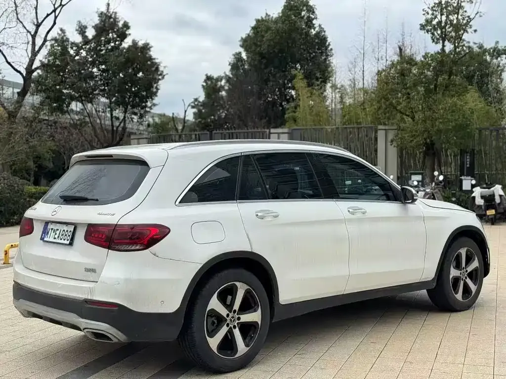 Mercedes-Benz GLC — фото 9