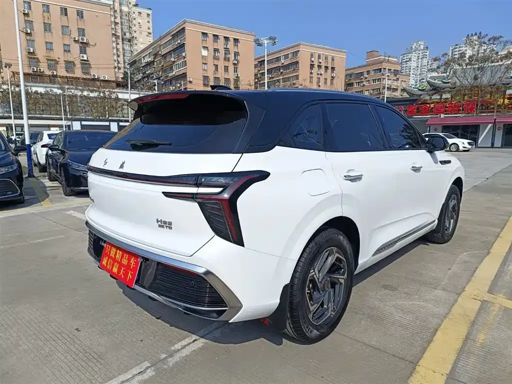 Hongqi HS3 — фото 6