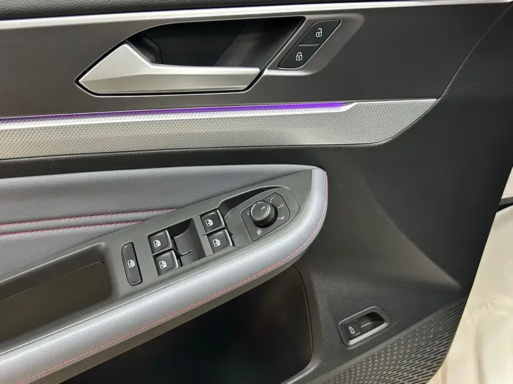Volkswagen Lamando 2023 из CN, фото 10