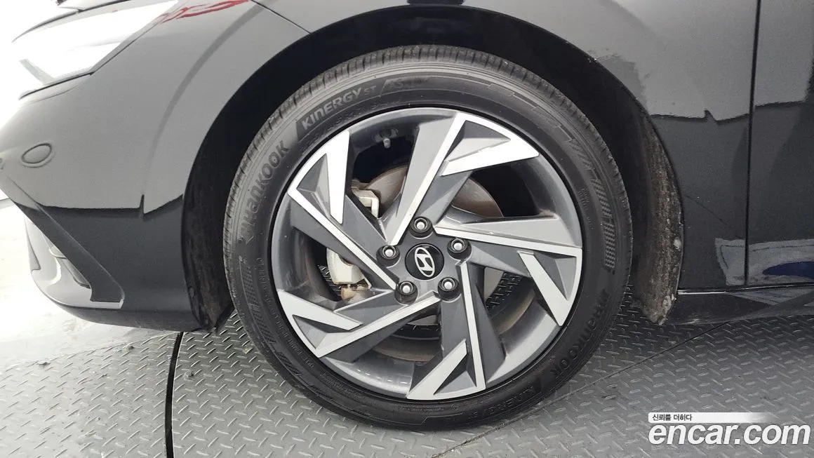 Hyundai AVANTE — фото 10