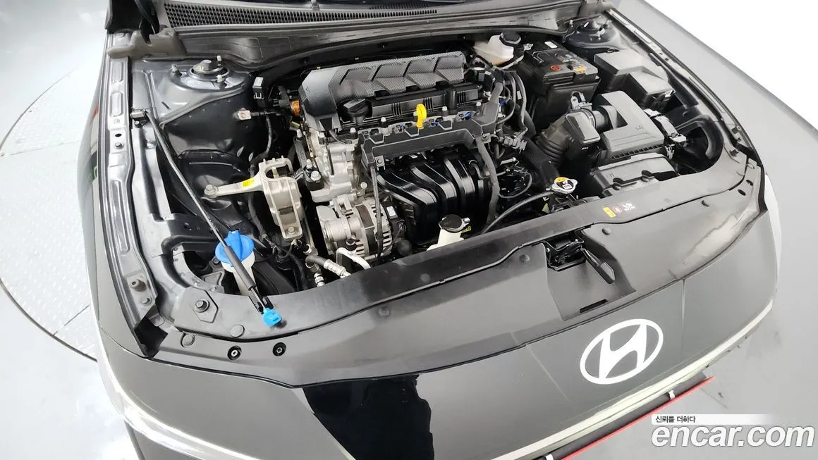 Hyundai AVANTE — фото 4