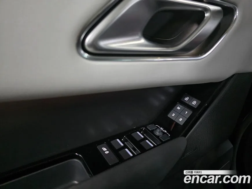 Land Rover Range Rover Velar 2025 из KR, фото 6