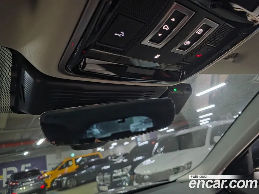 Land Rover Range Rover Velar 2025 из KR, фото 5