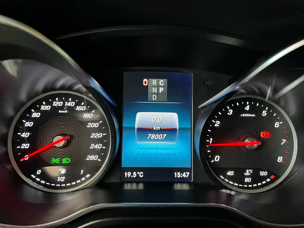Mercedes-Benz V-Class 2022 из CN, фото 7