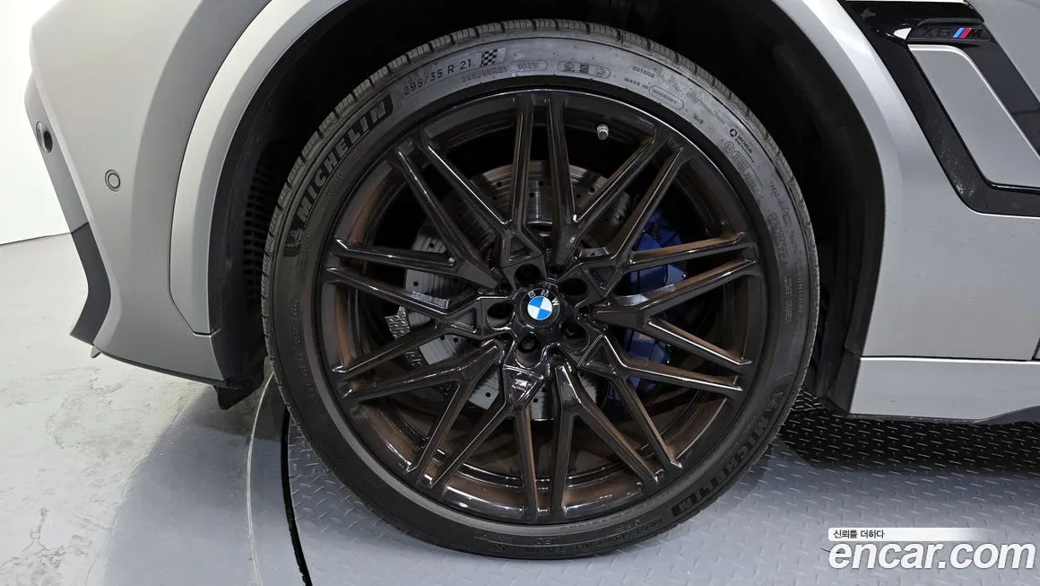 BMW X6M 2021 из KR, фото 9