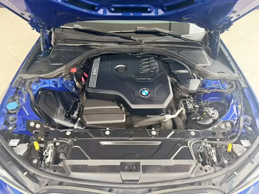 BMW 3 Series 2021 из CN, фото 10