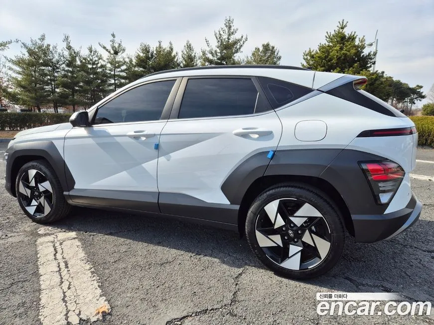 Hyundai Kona — фото 10