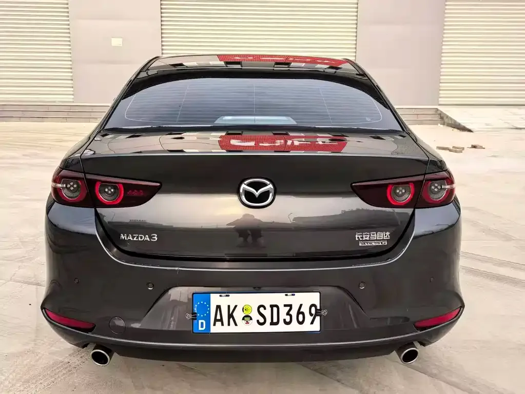 Mazda 3 Axela — фото 7