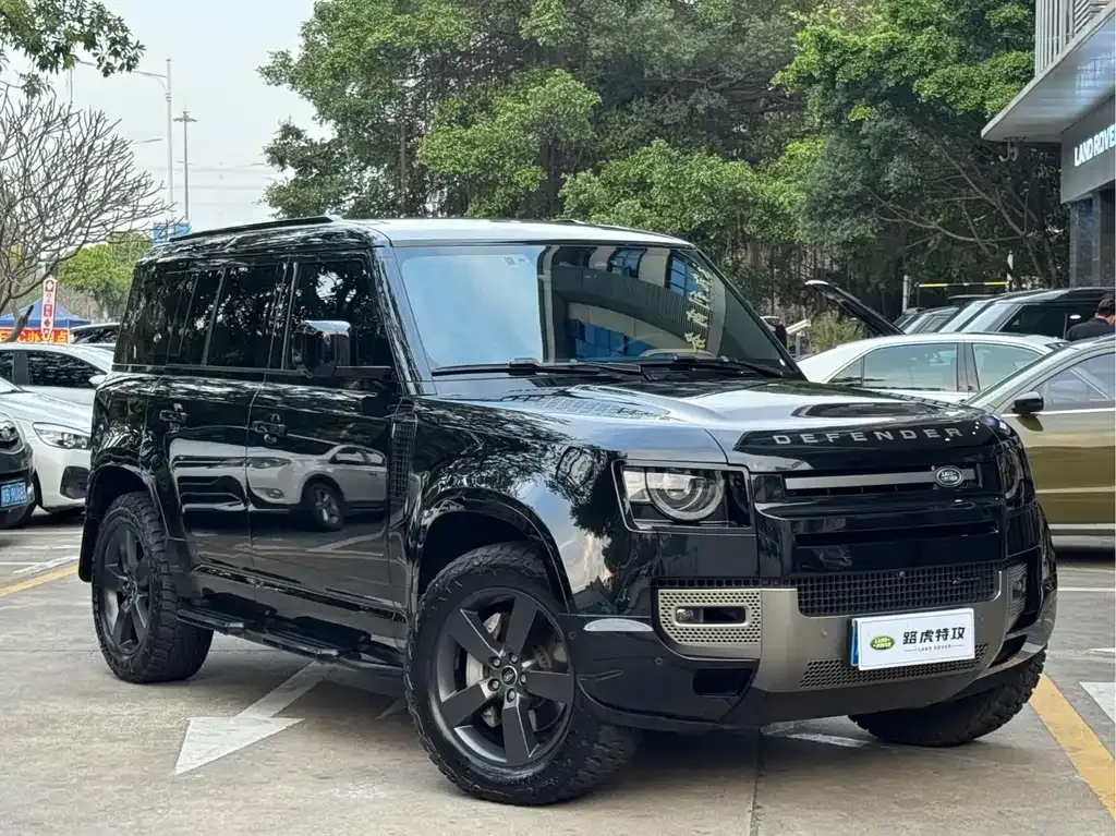 Land Rover Defender — фото 10