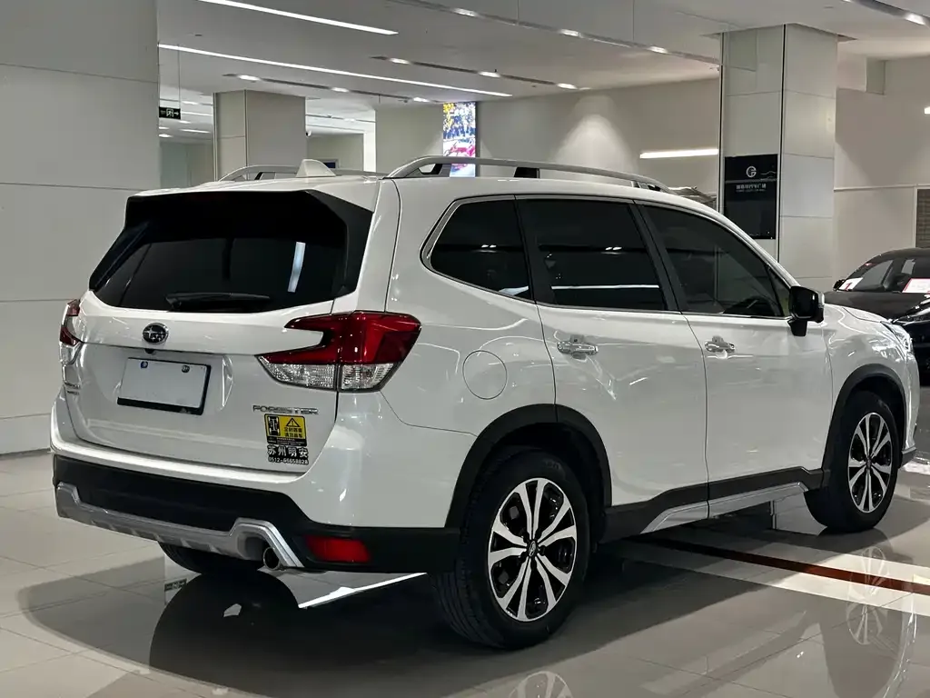 Subaru Forester — фото 3
