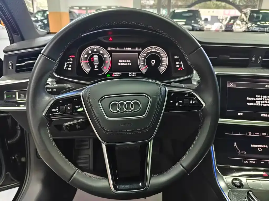 Audi A6L — фото 5