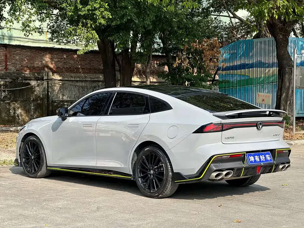 Changan UNI-V 2023 из CN, фото 4