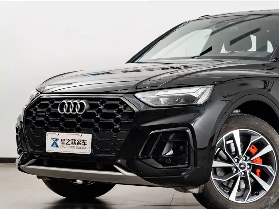 Audi Q5L — фото 4