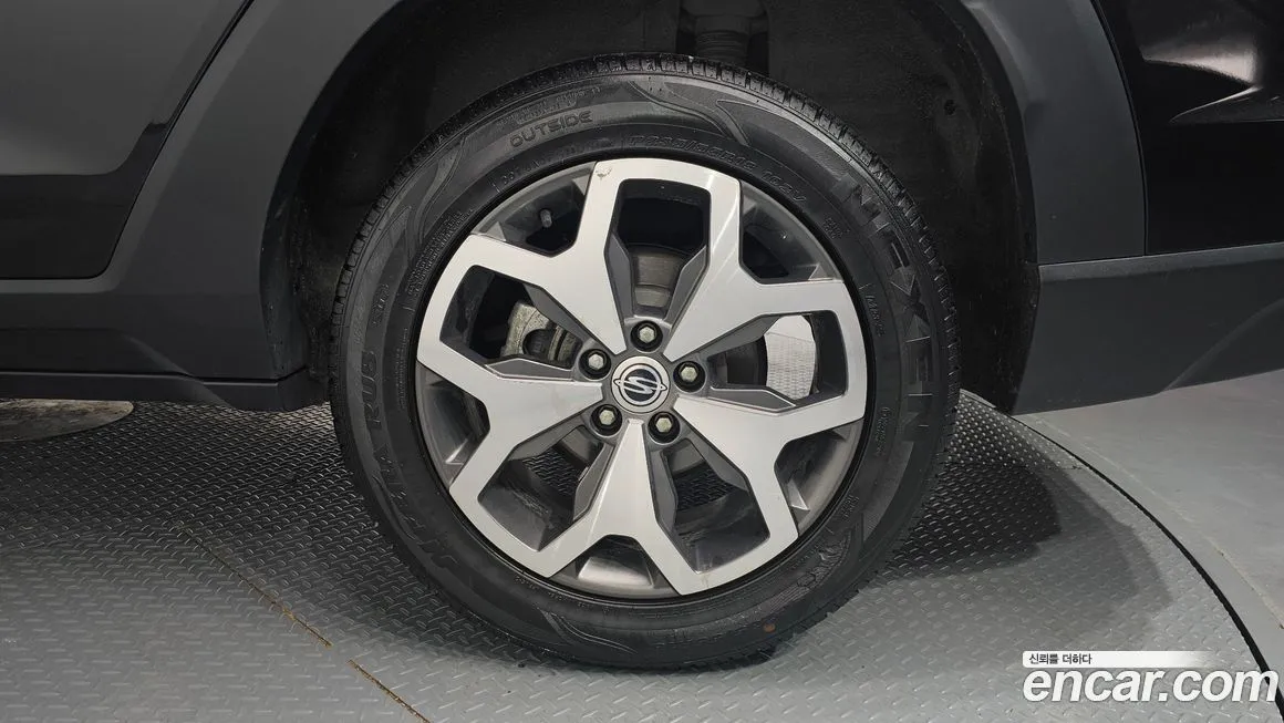 KG Mobility (Ssangyong) Torres — фото 10