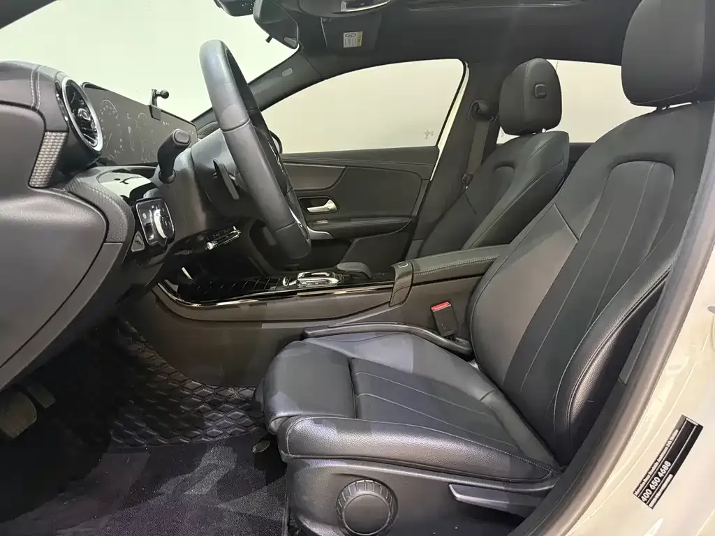 Mercedes-Benz A-Class 2023 из CN, фото 5
