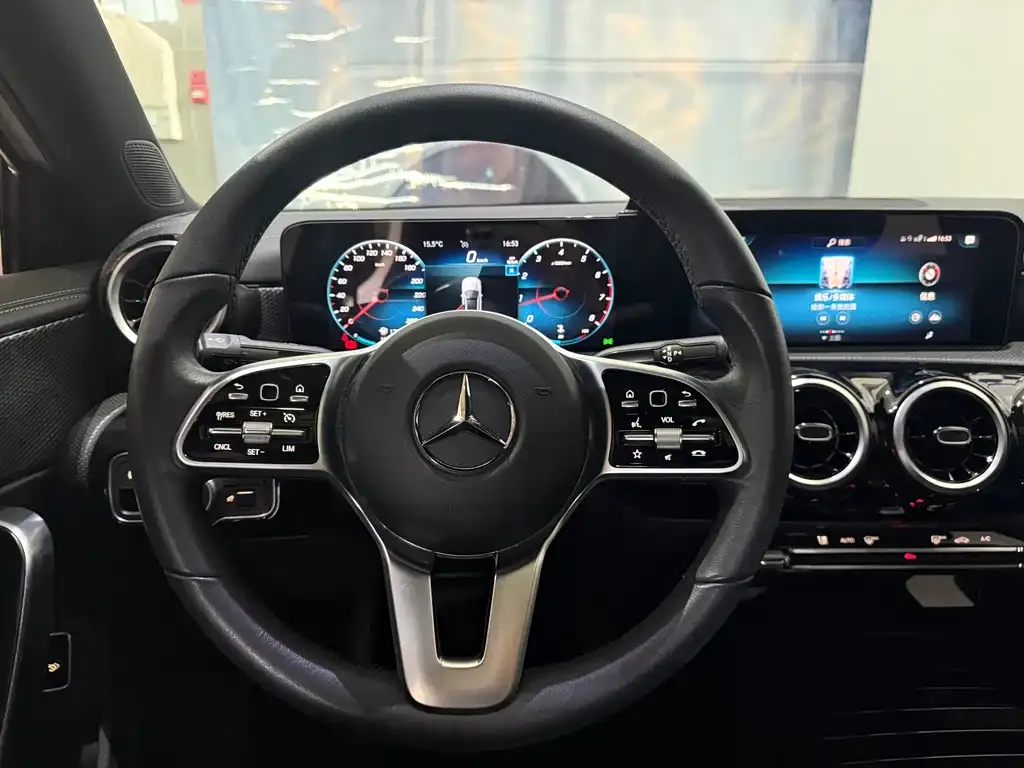 Mercedes-Benz A-Class 2023 из CN, фото 10