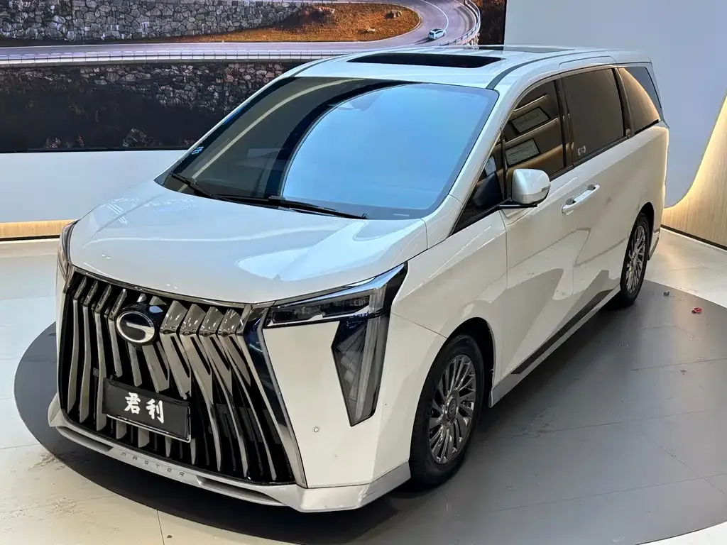 GAC Motor Trumpchi M8 — фото 10