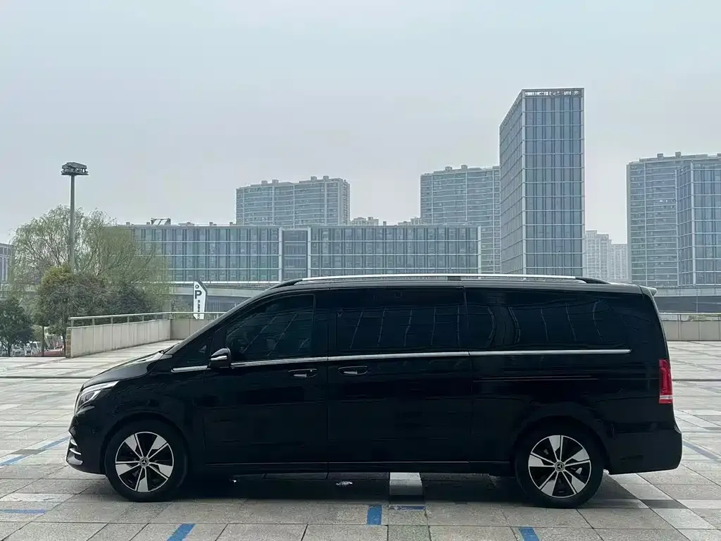 Mercedes-Benz V-Class 2021 из CN, фото 3