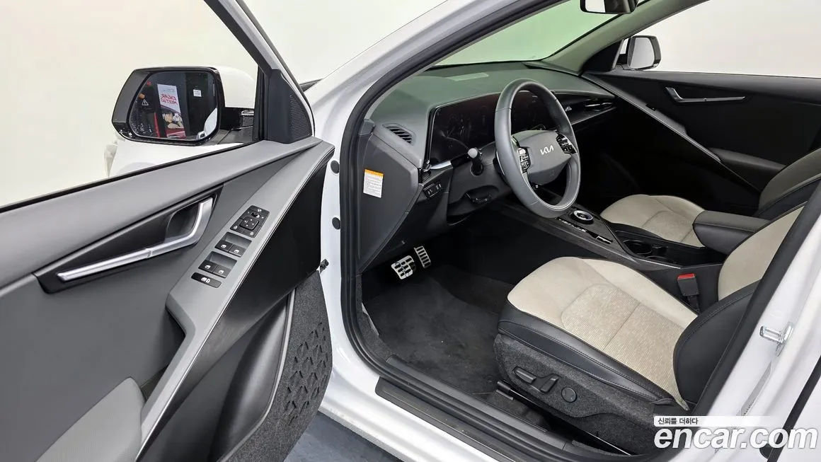 Kia Niro — фото 10