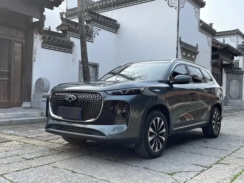 Chery Tiggo 8 PLUS — фото 1