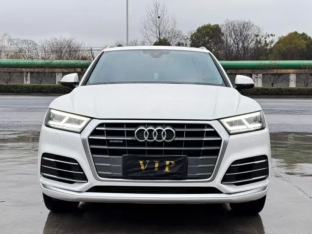 Audi Q5L — фото 2