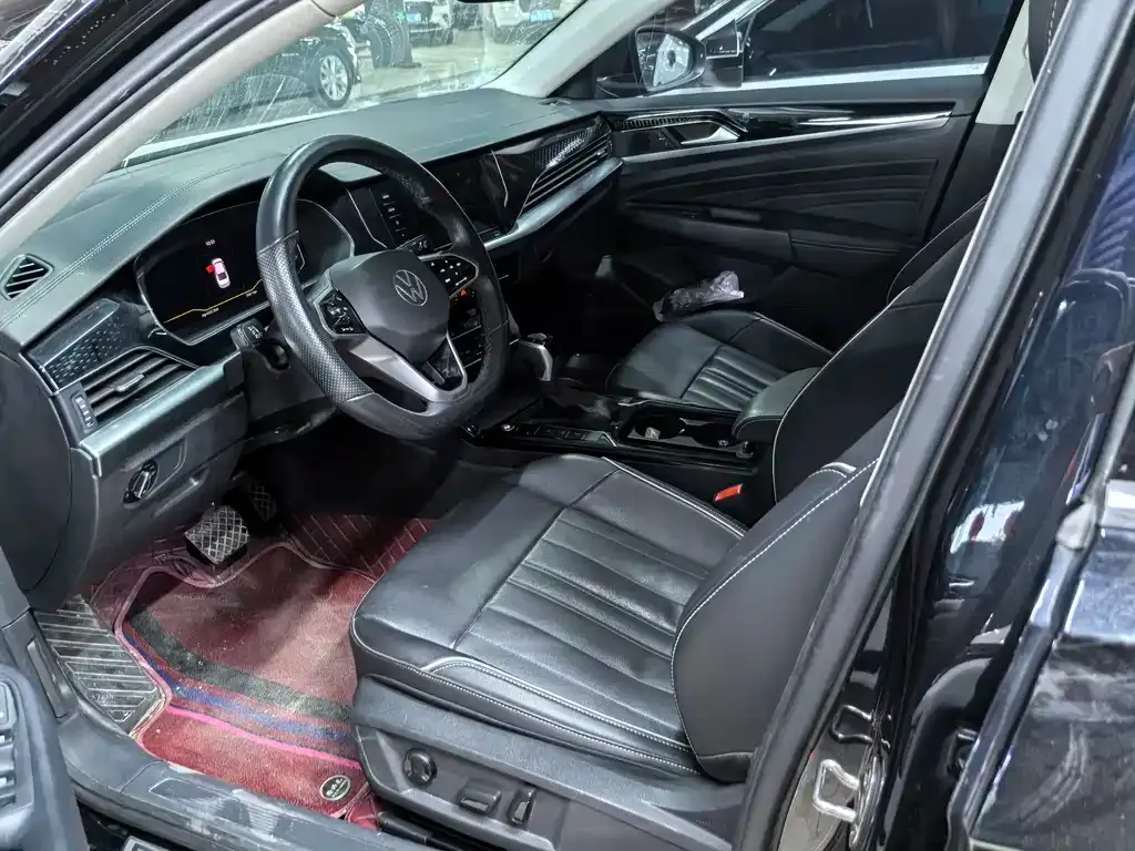 Volkswagen Passat 2022 из CN, фото 10