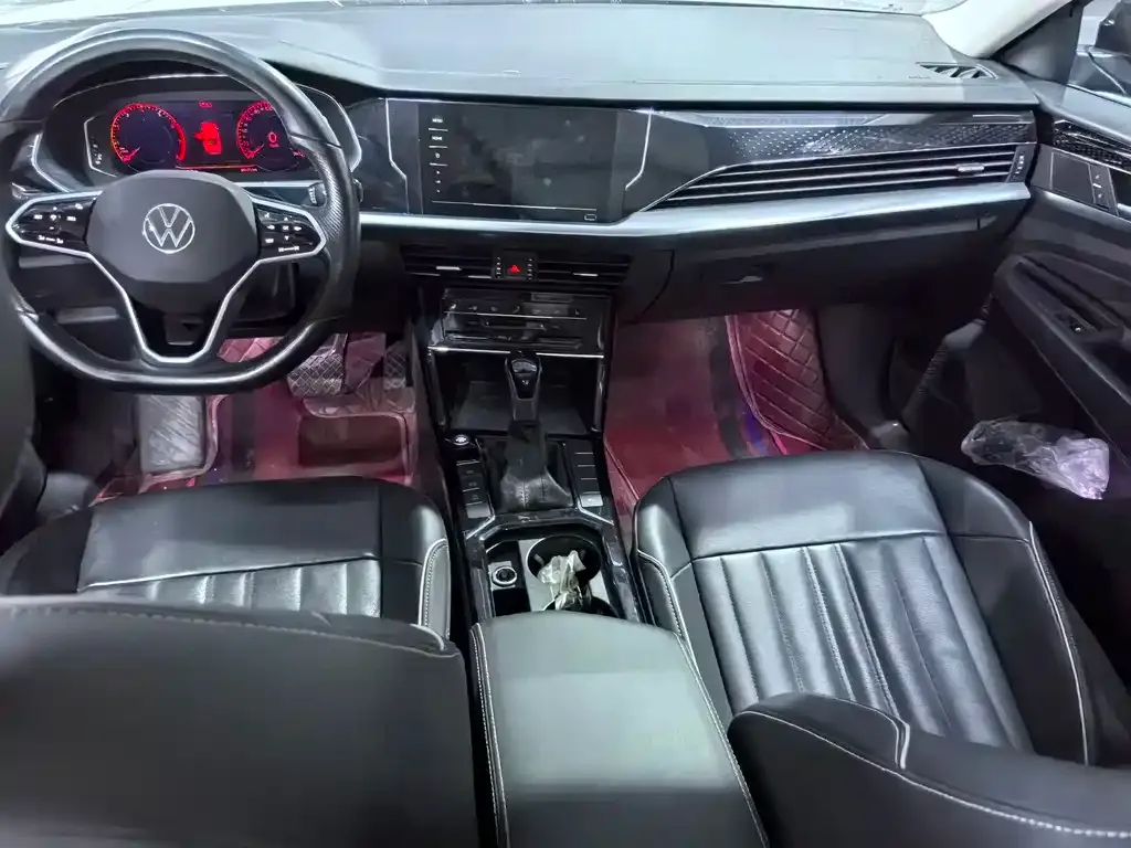 Volkswagen Passat 2022 из CN, фото 3