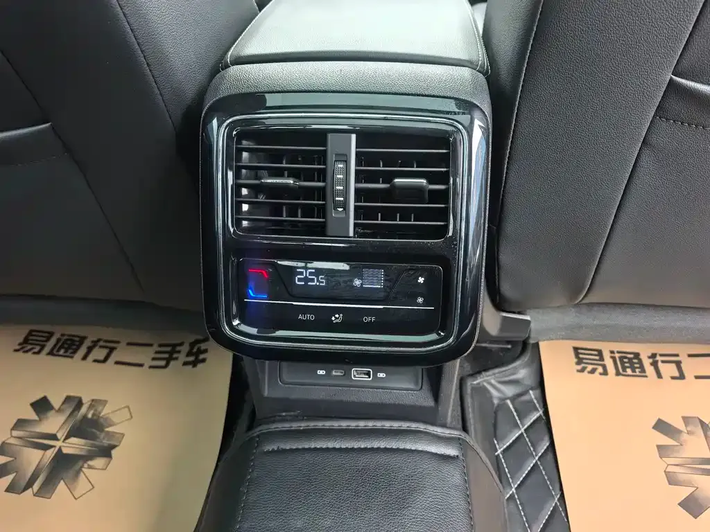 Volkswagen Passat 2021 из CN, фото 8