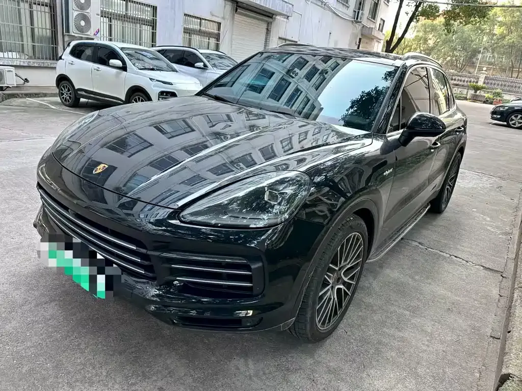 Porsche Cayenne Hybrid — фото 4