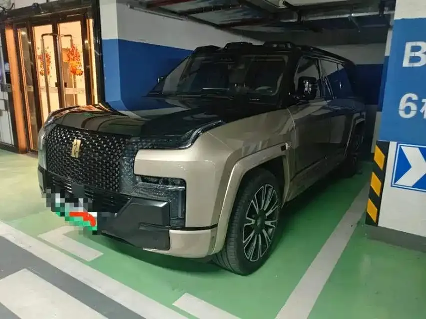 Yangwang U8 L 2026 из CN, фото 1