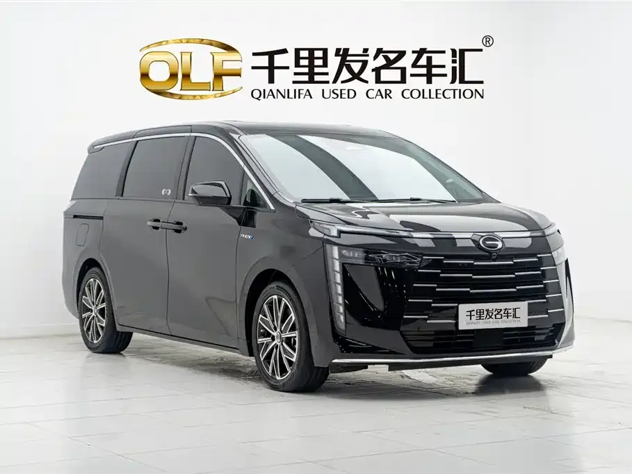 GAC Motor E8 Hybrid — фото 5