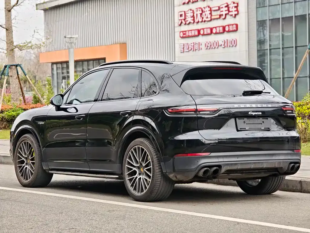 Porsche Cayenne Hybrid — фото 3