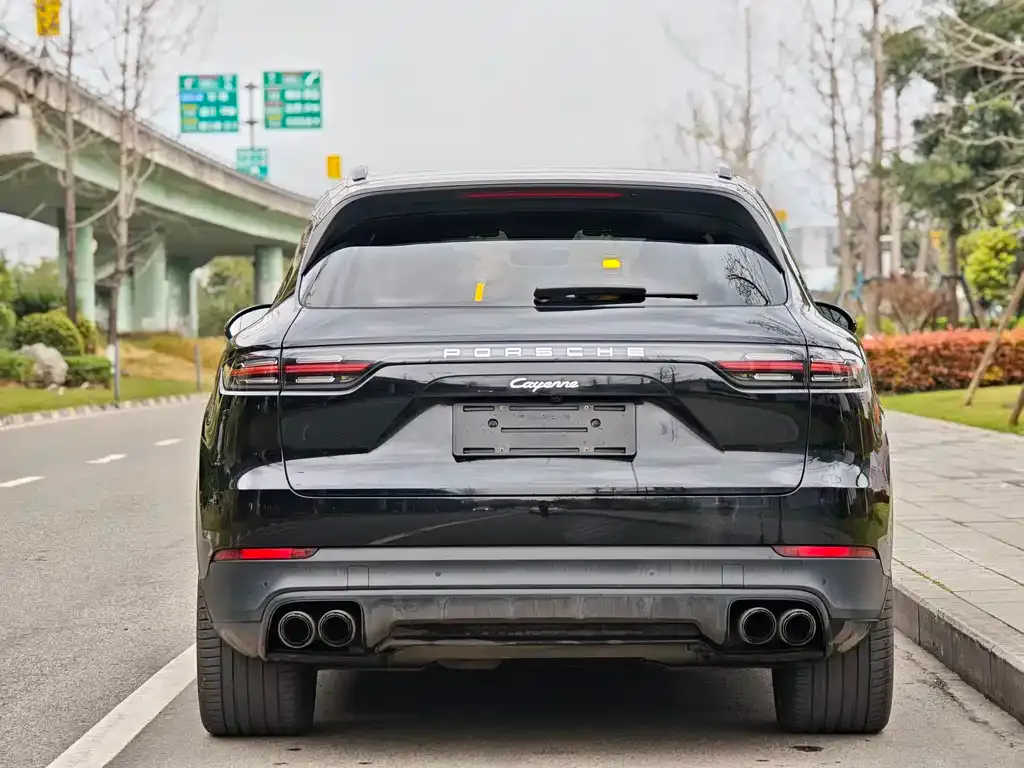 Porsche Cayenne Hybrid — фото 4