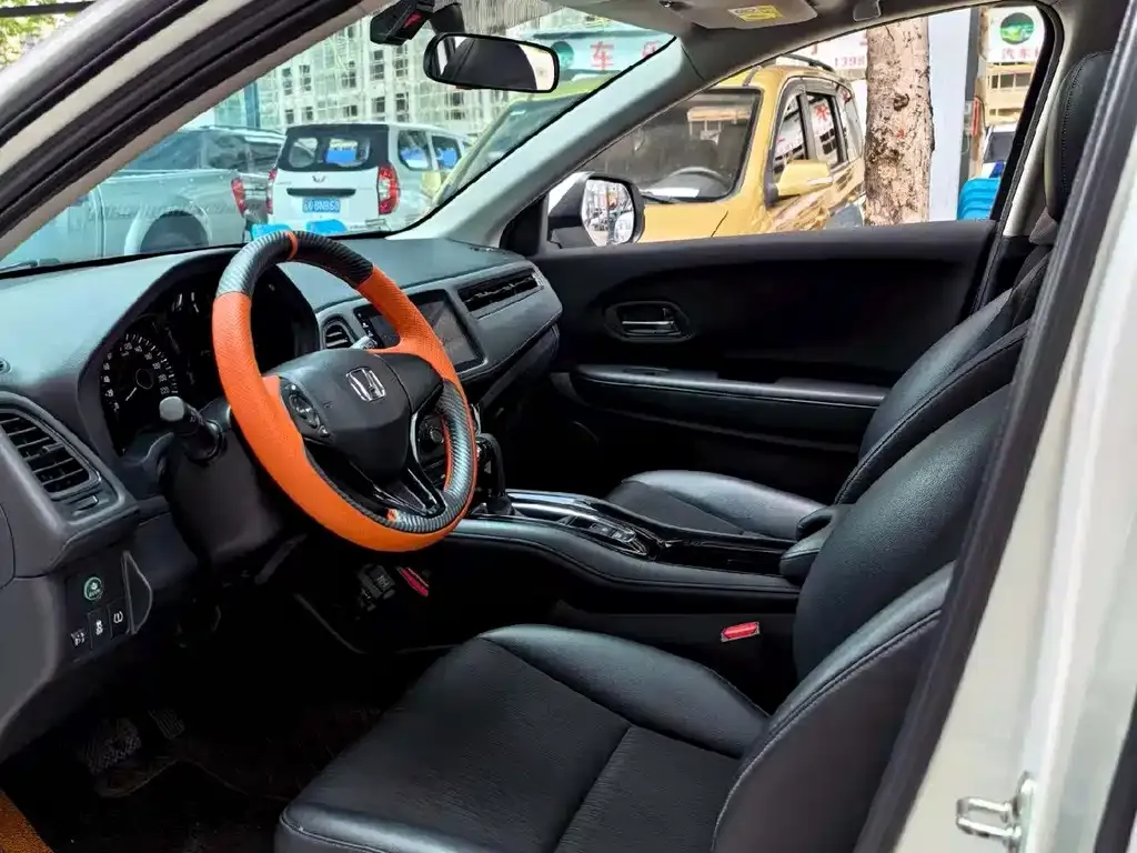 Honda Vezel 2021 из CN, фото 2