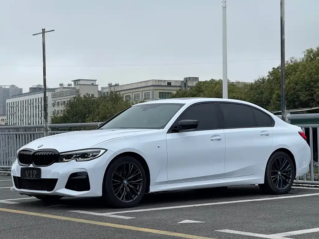 BMW 3 Series — фото 1