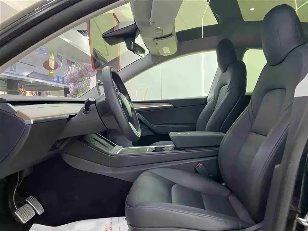 Tesla Model Y 2021 из CN, фото 2