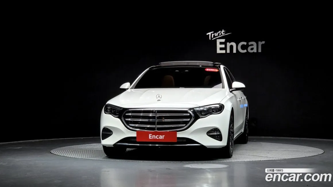 Mercedes-Benz E-Class — фото 2