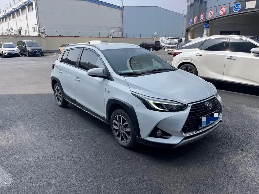 Toyota Yaris L 2023 из CN, фото 3
