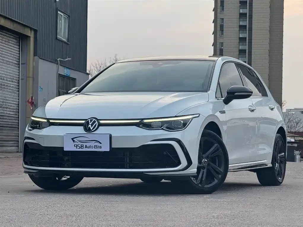 Volkswagen Golf 2022 из CN, фото 1