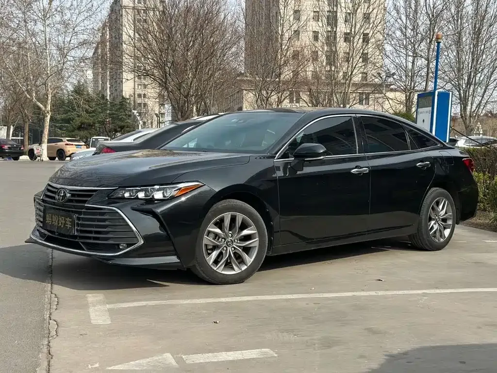 Toyota Avalon 2021 из CN, фото 1