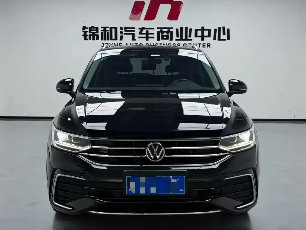 Volkswagen Tiguan L 2022 из CN, фото 2