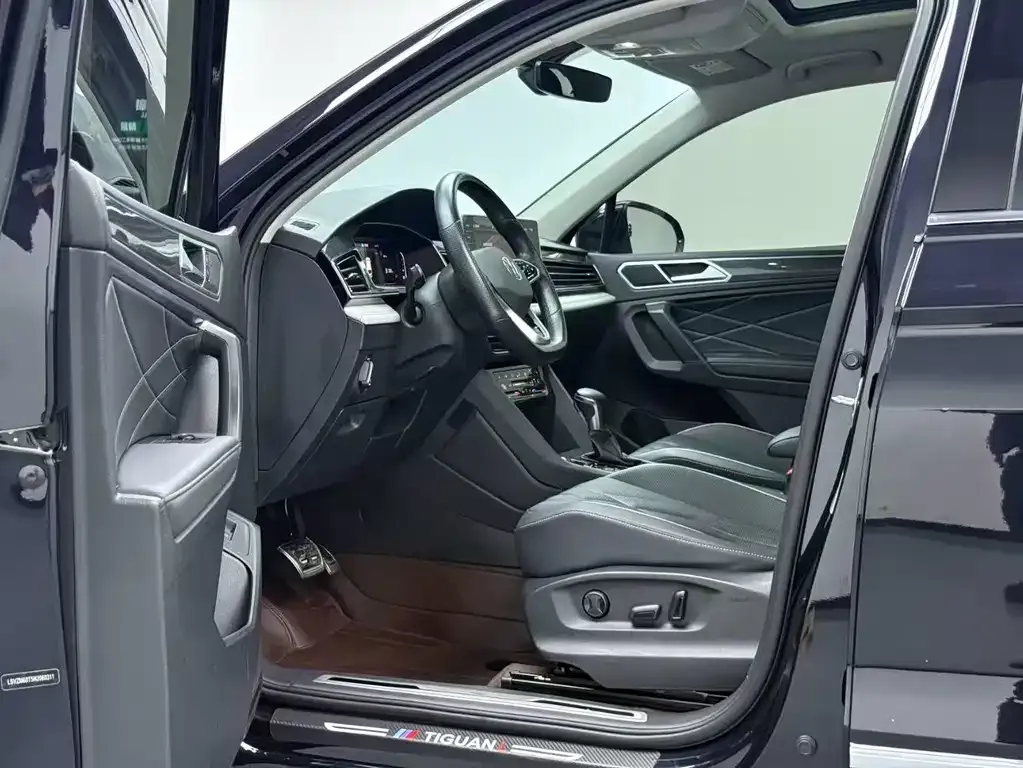 Volkswagen Tiguan L 2022 из CN, фото 5