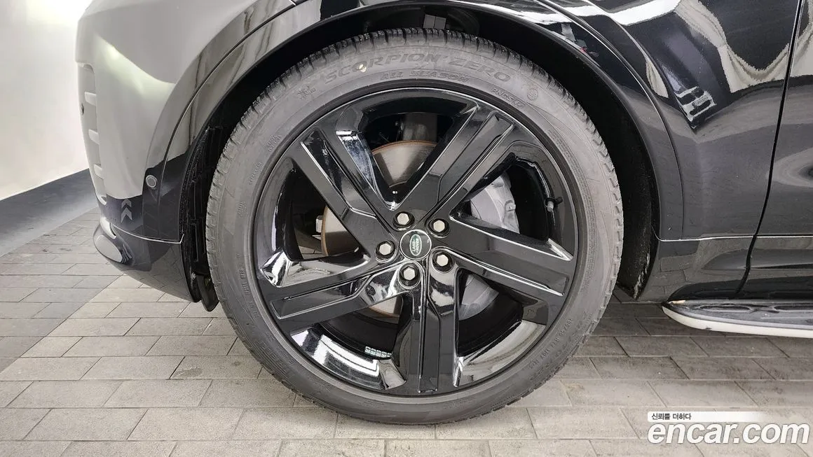 Land Rover Discovery 2024 из KR, фото 4