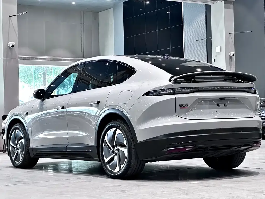 NIO EC6 — фото 10