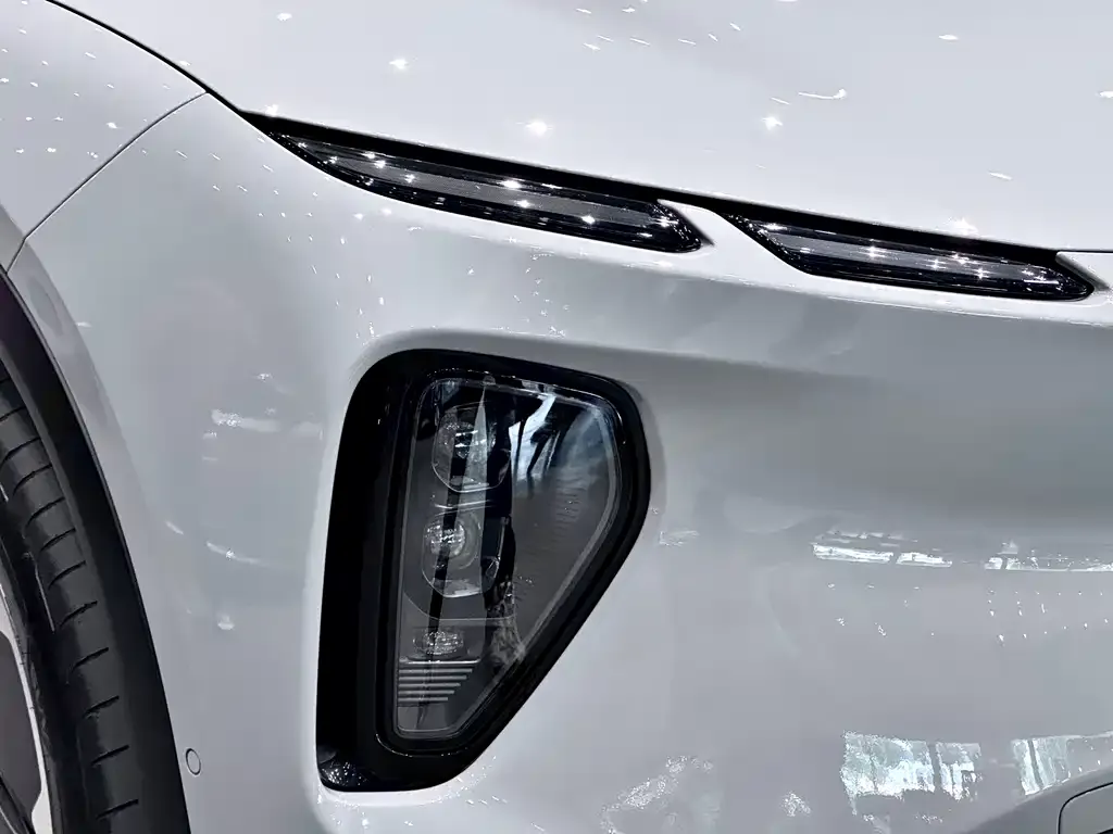 NIO EC6 — фото 2